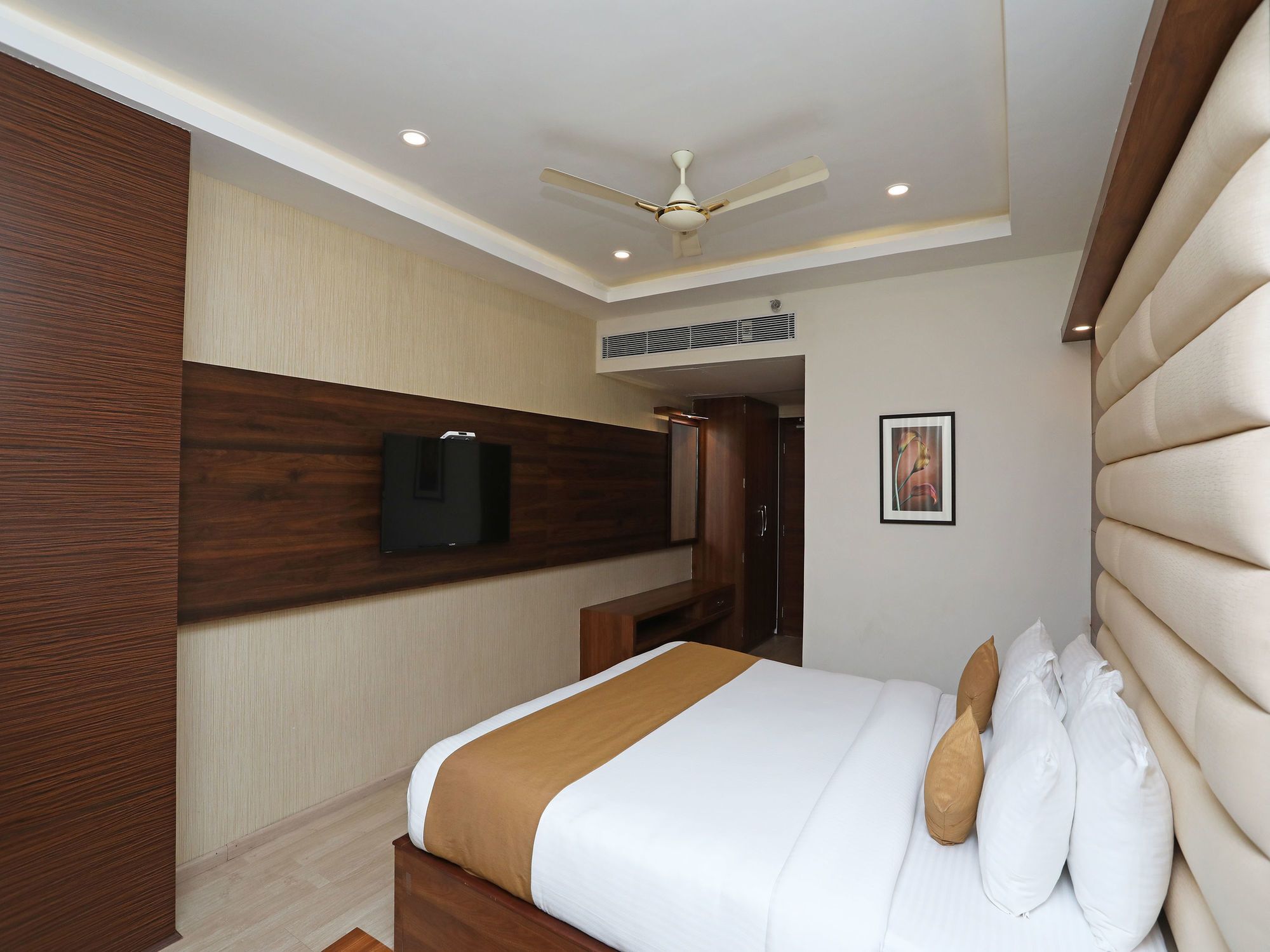 Oyo 16835 Stayotel Kolkata Airport Dış mekan fotoğraf